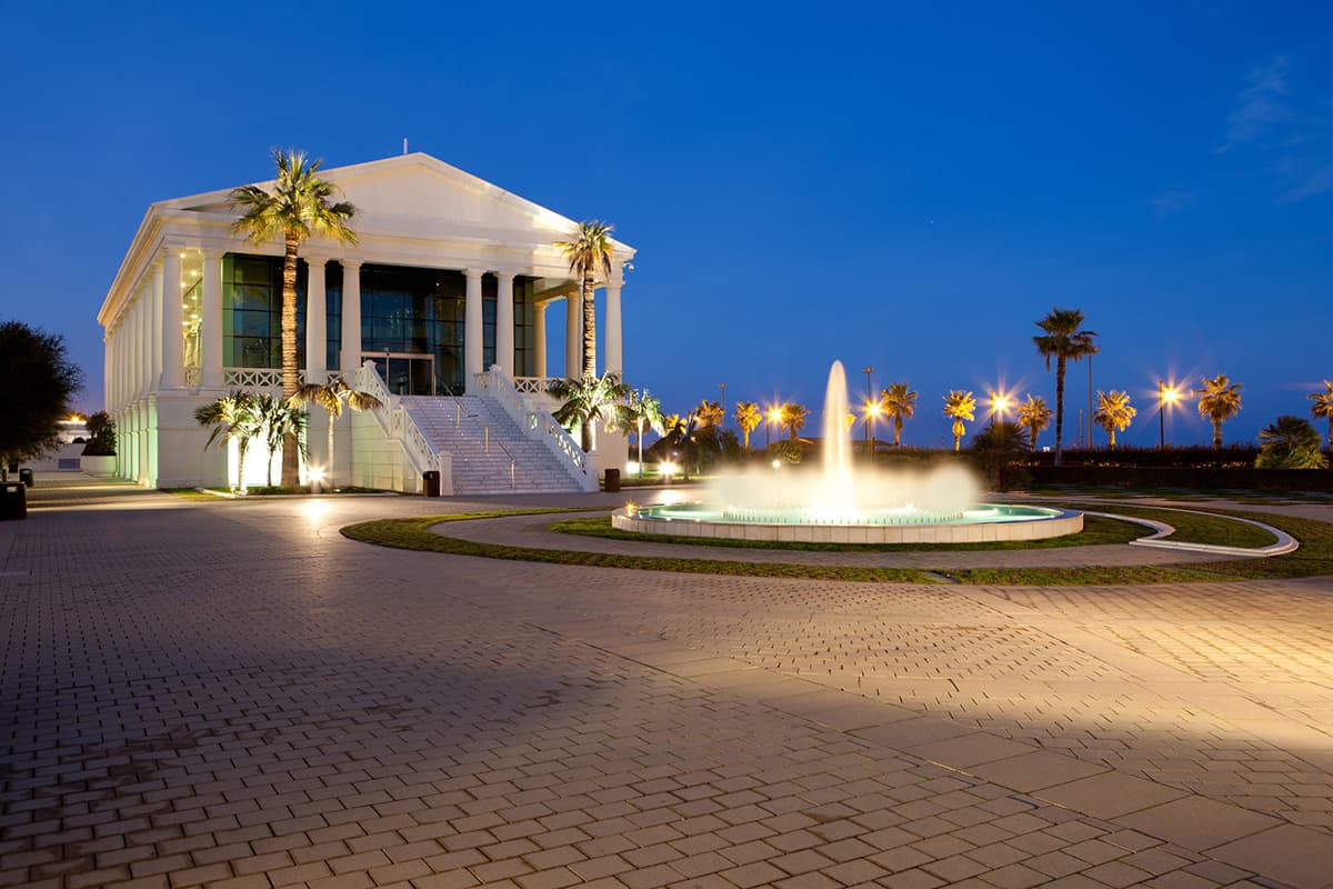 Hotel Las Arenas in Valencia Spa Hotel. Official site Santos Hotels